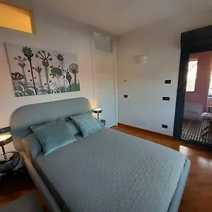 Appartamento Bilocale Vista Mare Con Terrazzo-porto Antico- Parcheggio Scontato, Genova