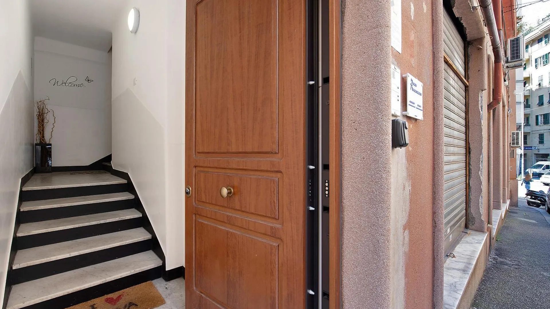 Domus Genuensis - Genova Apartamento 0*, Génova